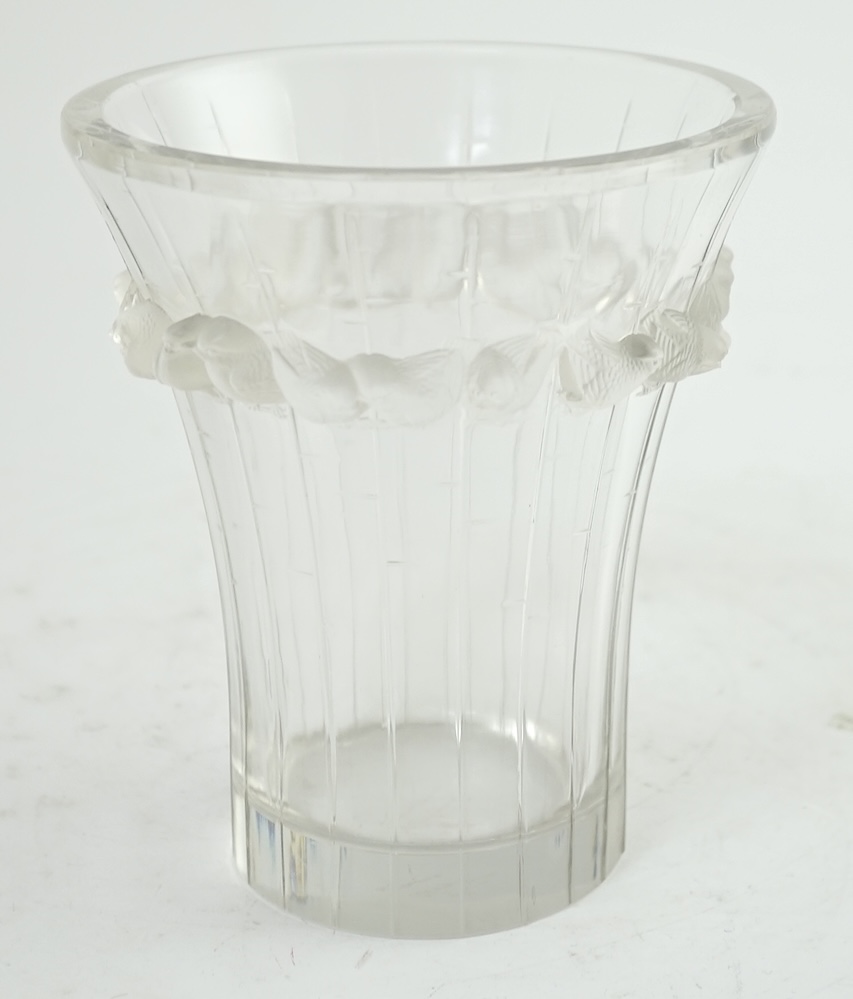 A Lalique Boulouris pattern vase